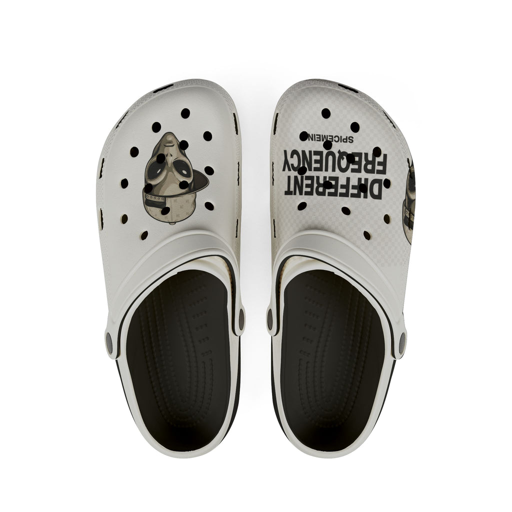 Spice Me In - Graphic Alien - Foam Slip-Ons
