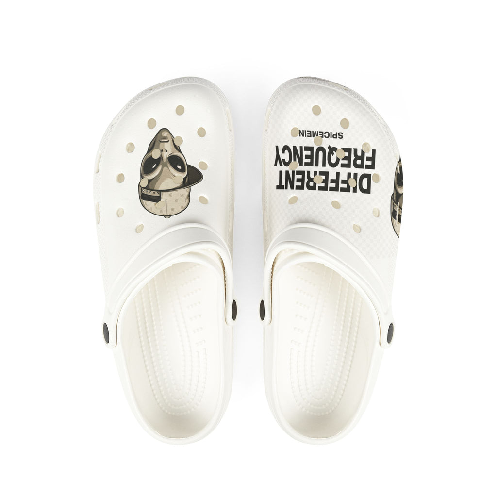Spice Me In - Graphic Alien - Foam Slip-Ons